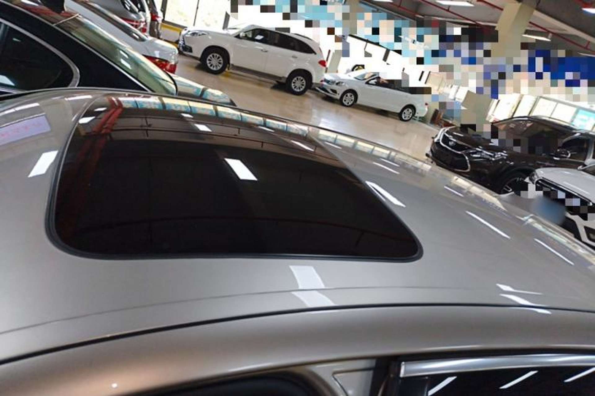 Used BMW 5 Series 2014 525Li Leading Model Roof