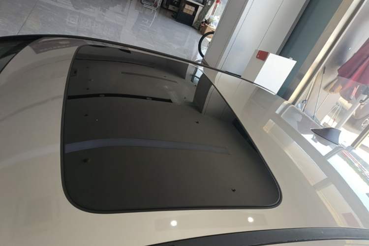 Used BMW 5 Series 2014 520i Elegant Edition Roof