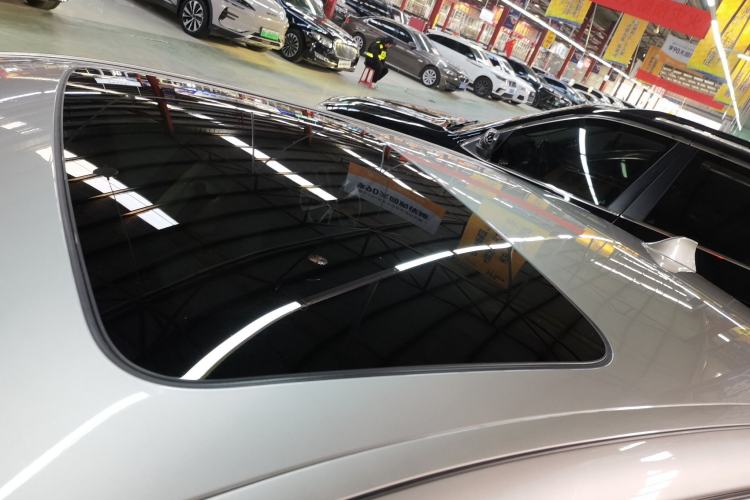 Used BMW 5 Series 2014 525Li Luxury Design Package Roof