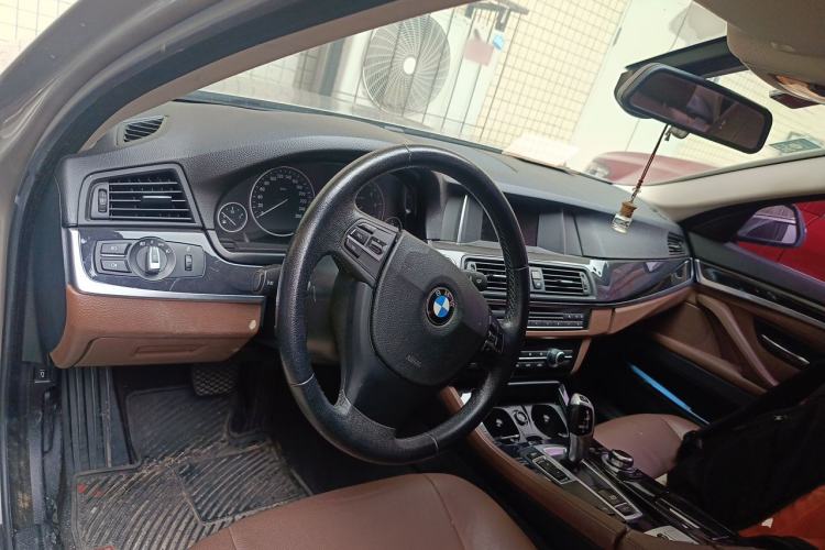 Used BMW 5 Series 2014 520Li Elegant Model Steering Wheel