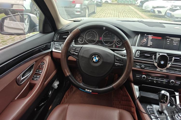 Used BMW 5 Series 2014 520Li Elegant Model Steering Wheel