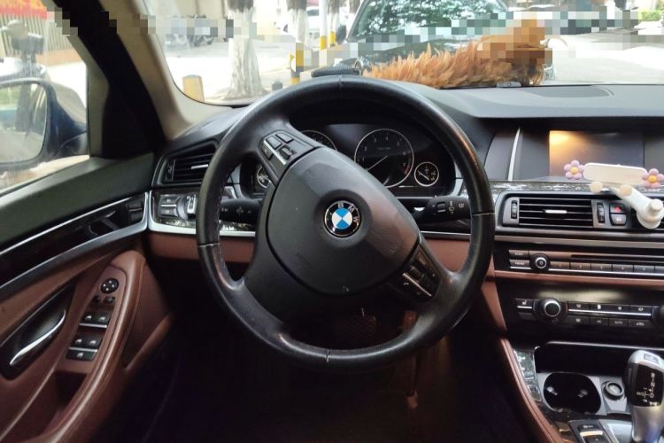 Used BMW 5 Series 2014 525Li Leading Model Steering Wheel