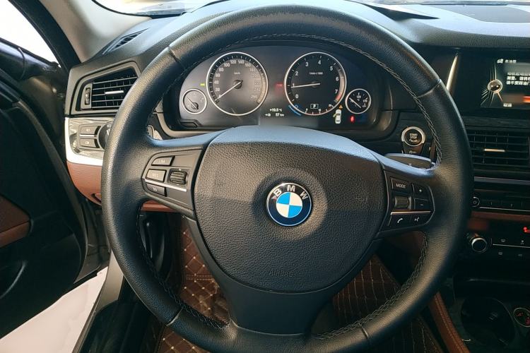 Used BMW 5 Series 2014 520Li Elegant Model Steering Wheel