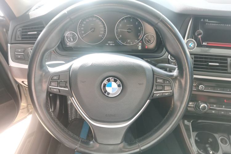 Used BMW 5 Series 2014 525Li Luxury Design Package Steering Wheel