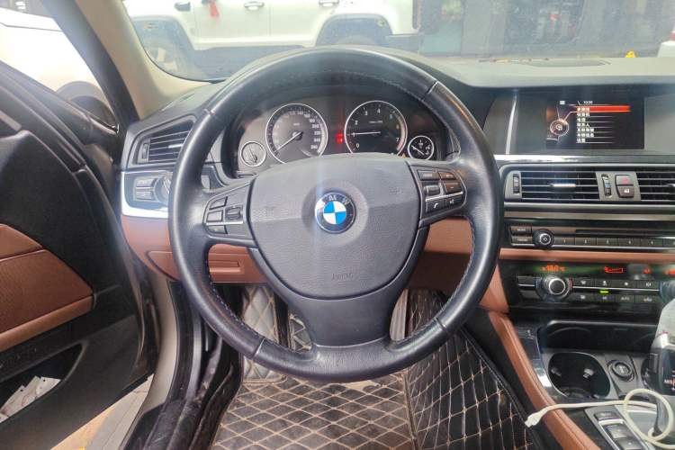 Used BMW 5 Series 2014 520Li Elegant Model Steering Wheel