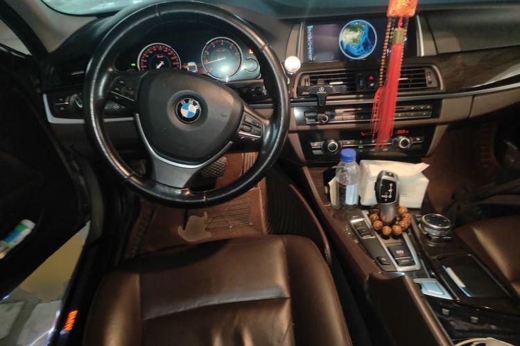 Used BMW 5 Series 2014 525Li Luxury Design Package Steering Wheel