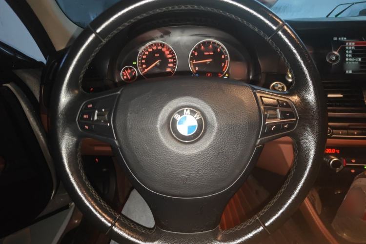 Used BMW 5 Series 2014 525Li Leading Model Steering Wheel