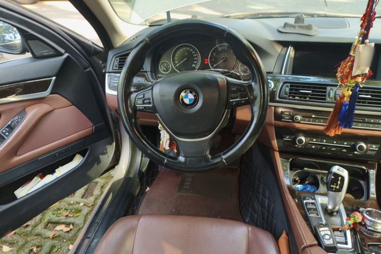 Used BMW 5 Series 2014 528Li Leading Model Steering Wheel