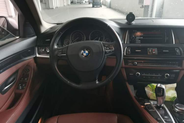 Used BMW 5 Series 2014 520Li Elegant Model Steering Wheel