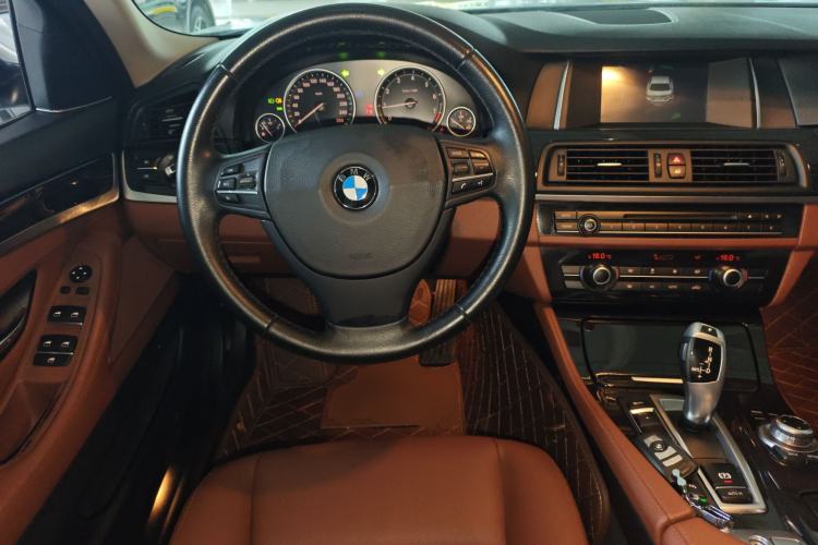 Used BMW 5 Series 2014 520Li Elegant Model Steering Wheel