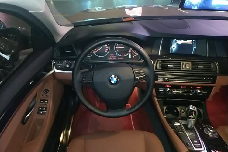 Used BMW 5 Series 2014 520Li Elegant Model Steering Wheel