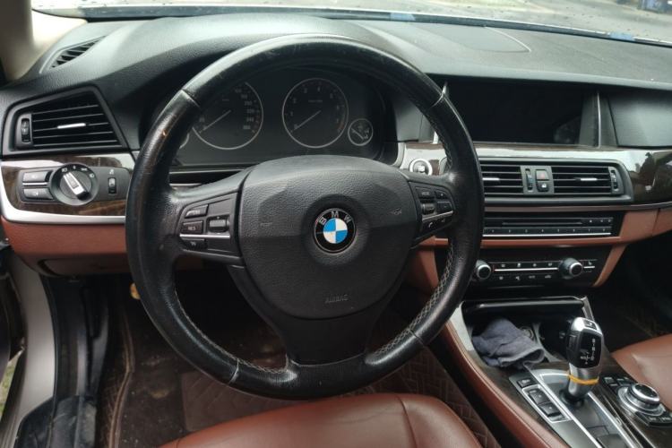 Used BMW 5 Series 2014 525Li Leading Model Steering Wheel