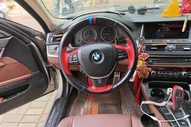 Used BMW 5 Series 2014 528Li Leading Model Steering Wheel