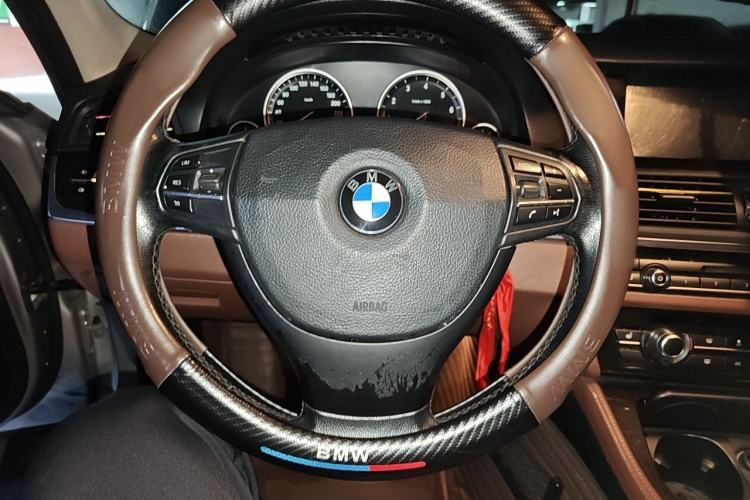 Used BMW 5 Series 2014 525Li Leading Model Steering Wheel