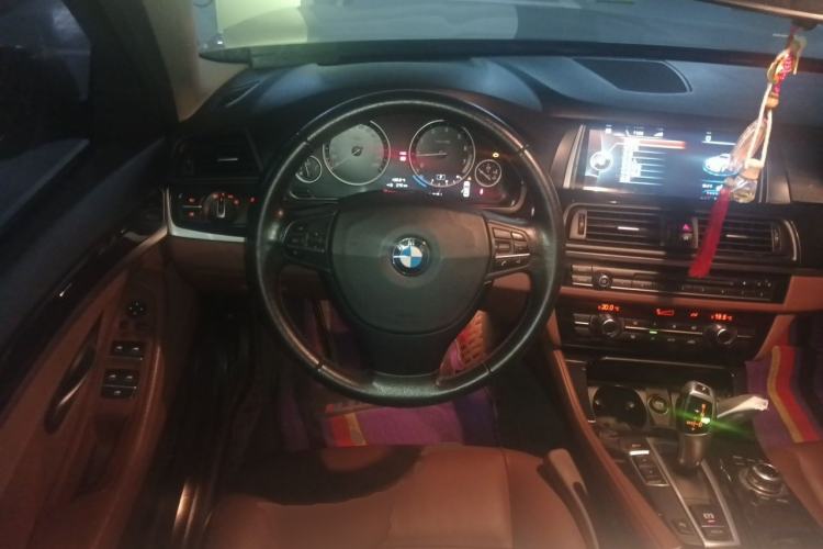 Used BMW 5 Series 2014 520Li Elegant Model Steering Wheel