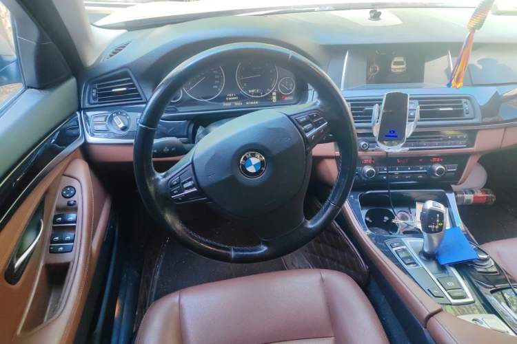 Used BMW 5 Series 2014 520i Elegant Edition Steering Wheel