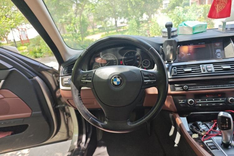Used BMW 5 Series 2014 525Li Leading Model Steering Wheel