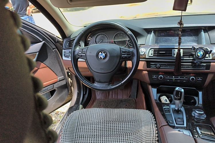 Used BMW 5 Series 2014 525Li Leading Model Steering Wheel