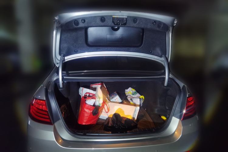 Used BMW 5 Series 2014 525Li Leading Model Trunk