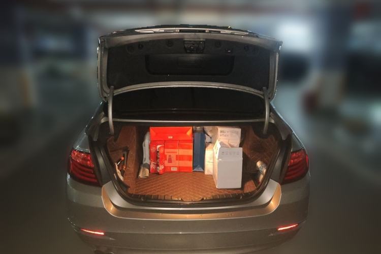 Used BMW 5 Series 2014 520Li Elegant Model Trunk