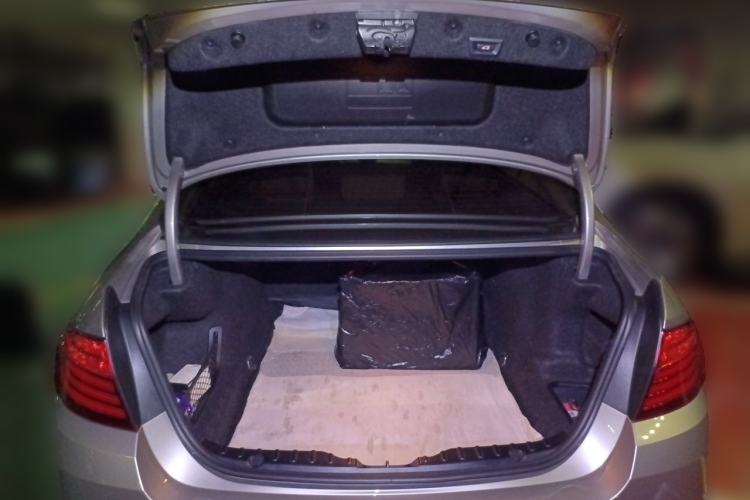 Used BMW 5 Series 2014 528Li Leading Model Trunk