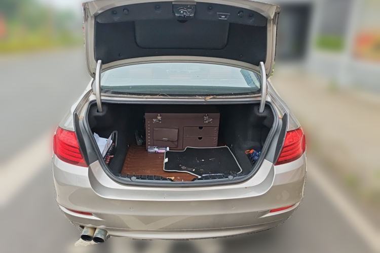 Used BMW 5 Series 2014 520Li Elegant Model Trunk