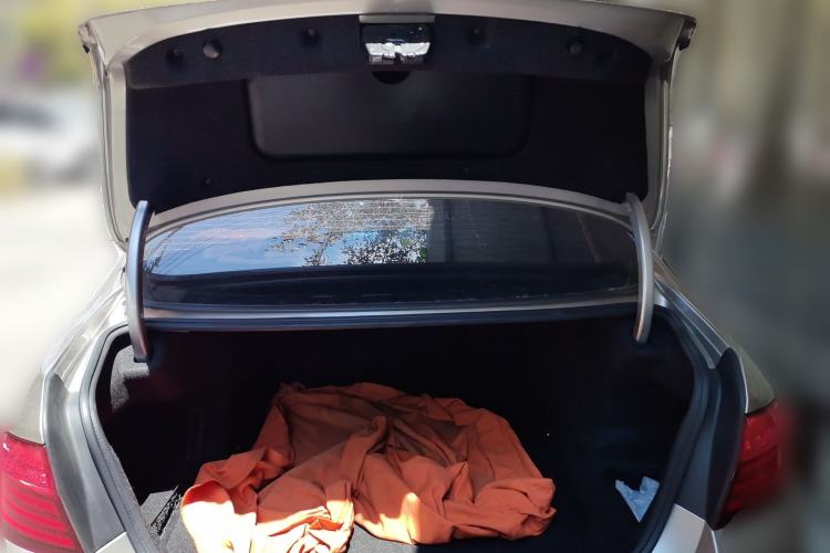 Used BMW 5 Series 2014 520Li Elegant Model Trunk