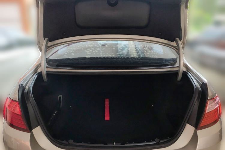 Used BMW 5 Series 2014 520Li Elegant Model Trunk