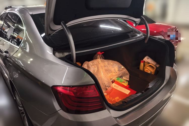 Used BMW 5 Series 2014 525Li Luxury Design Package Trunk