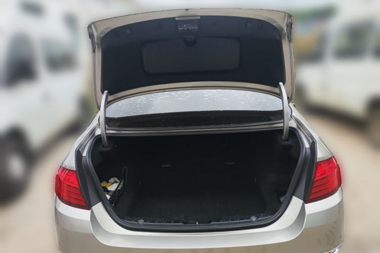 Used BMW 5 Series 2014 528Li Leading Model Trunk
