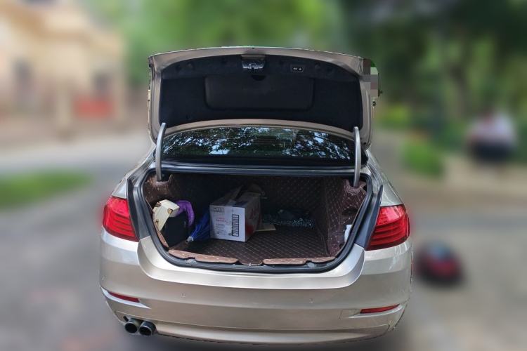 Used BMW 5 Series 2014 520Li Elegant Model Trunk