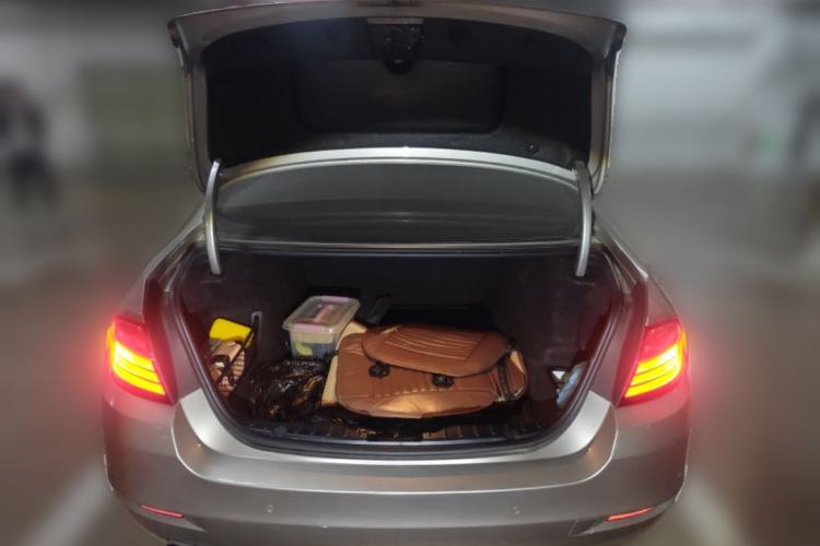 Used BMW 5 Series 2014 520Li Elegant Model Trunk