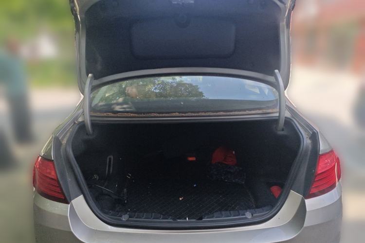 Used BMW 5 Series 2014 525Li Leading Model Trunk