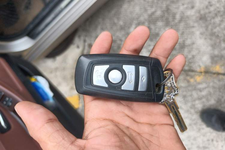 Used BMW 5 Series 2014 520Li Elegant Model Vehicle Key