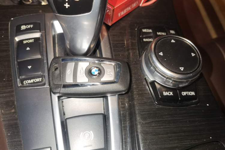 Used BMW 5 Series 2014 525Li Luxury Design Package Vehicle Key