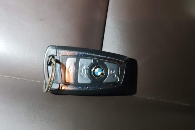 Used BMW 5 Series 2014 525Li Luxury Design Package Vehicle Key