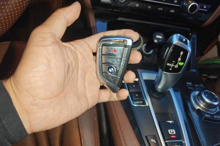 Used BMW 5 Series 2014 525Li Leading Model Vehicle Key