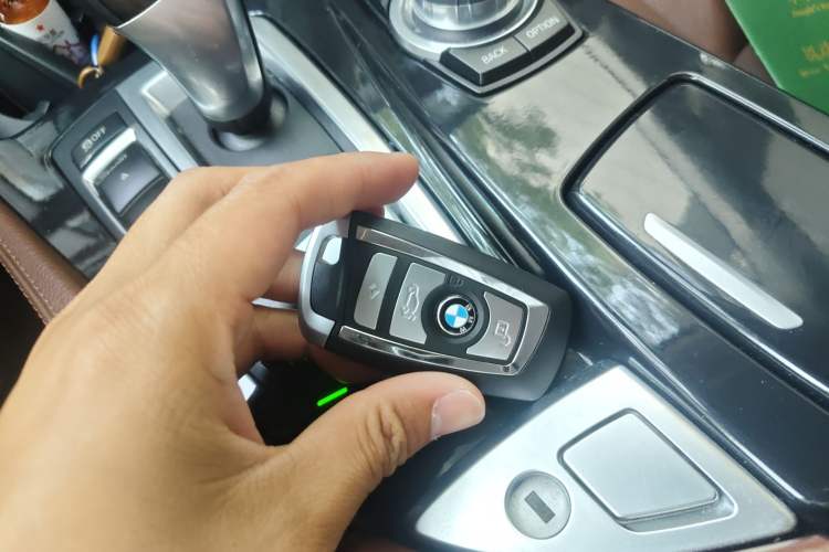Used BMW 5 Series 2014 520Li Elegant Model Vehicle Key