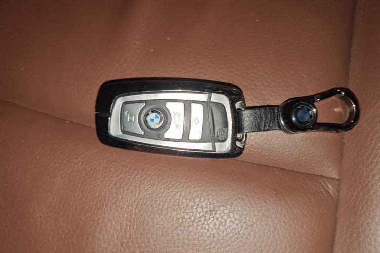 Used BMW 5 Series 2014 520Li Elegant Model Vehicle Key
