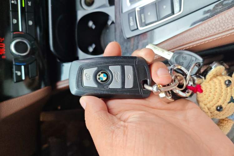 Used BMW 5 Series 2014 525Li Leading Model Vehicle Key