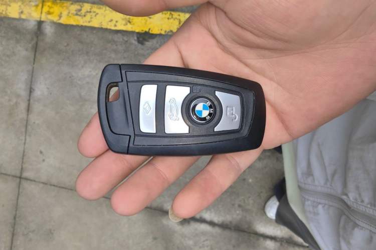 Used BMW 5 Series 2014 528Li Leading Model Vehicle Key