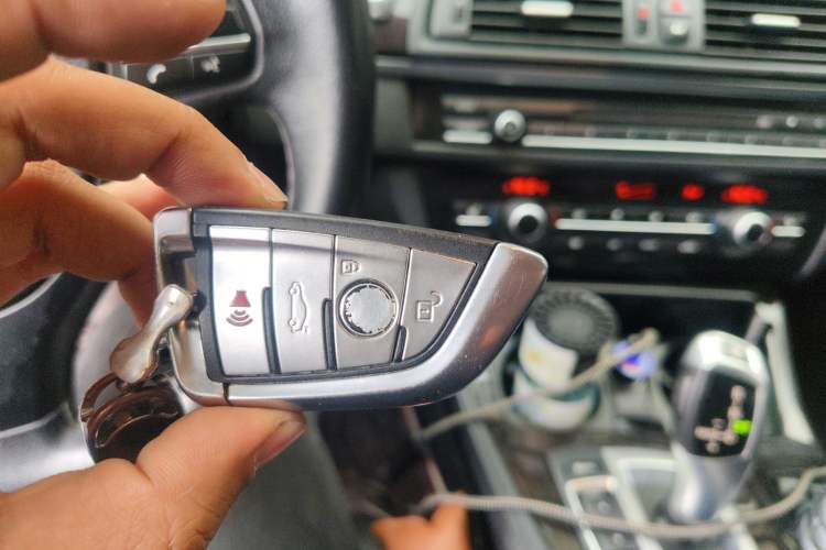 Used BMW 5 Series 2014 525Li Leading Model Vehicle Key