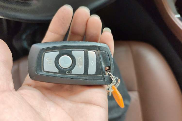 Used BMW 5 Series 2014 520Li Elegant Model Vehicle Key