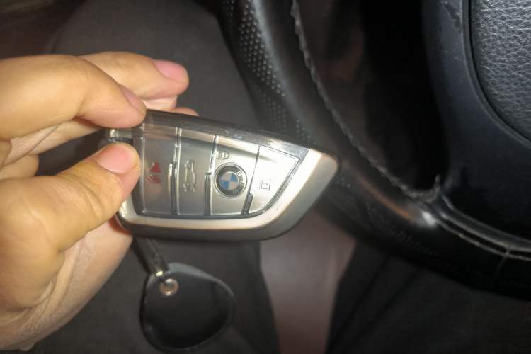 Used BMW 5 Series 2014 525Li Leading Model Vehicle Key