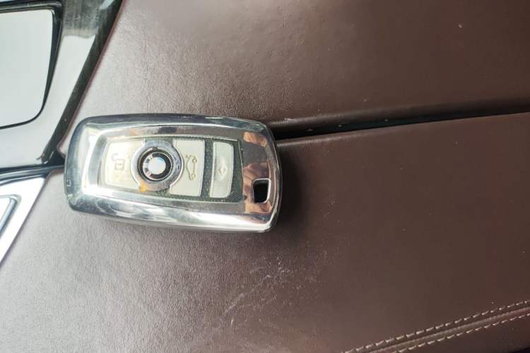 Used BMW 5 Series 2014 528Li Leading Model Vehicle Key