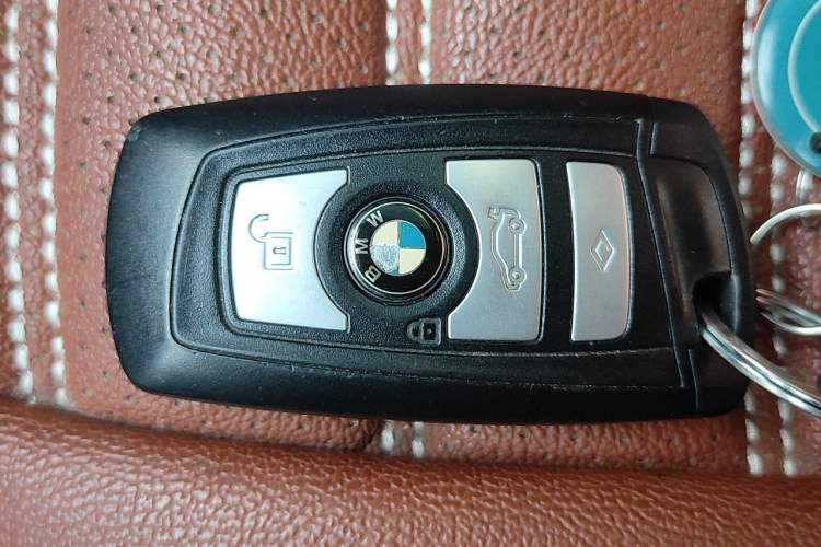 Used BMW 5 Series 2014 520Li Elegant Model Vehicle Key