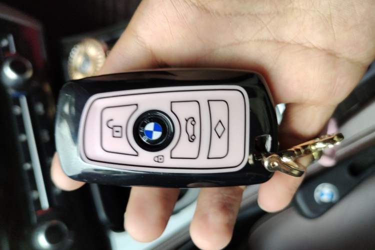 Used BMW 5 Series 2014 525Li Luxury Design Package Vehicle Key