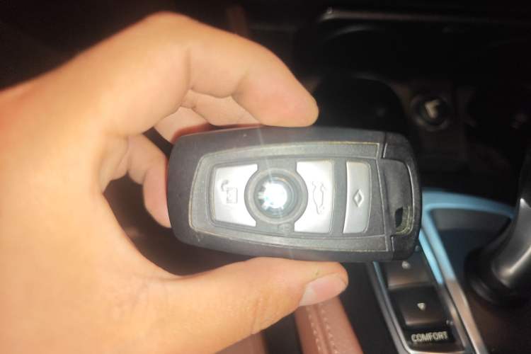 Used BMW 5 Series 2014 520Li Elegant Model Vehicle Key
