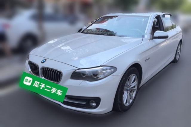 Ojetý BMW 5 Series 2014 520Li Elegant Model