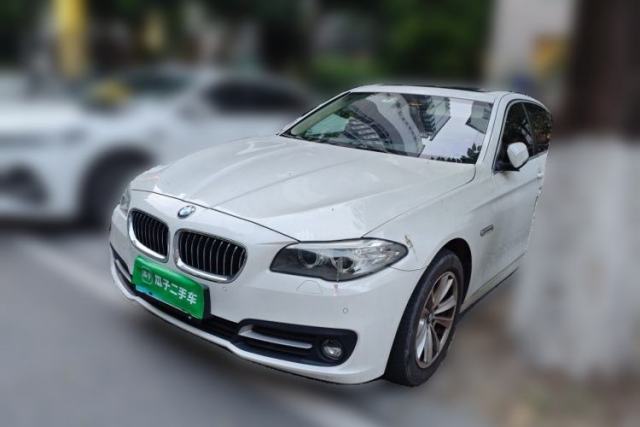 BMW 5 Series 2014 520Li Elegant Model usado